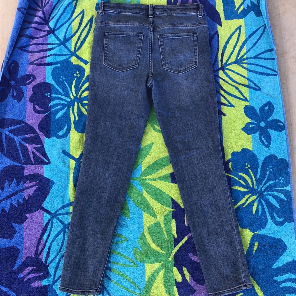Old Navy Girls Jeans - Picture 2 of 3